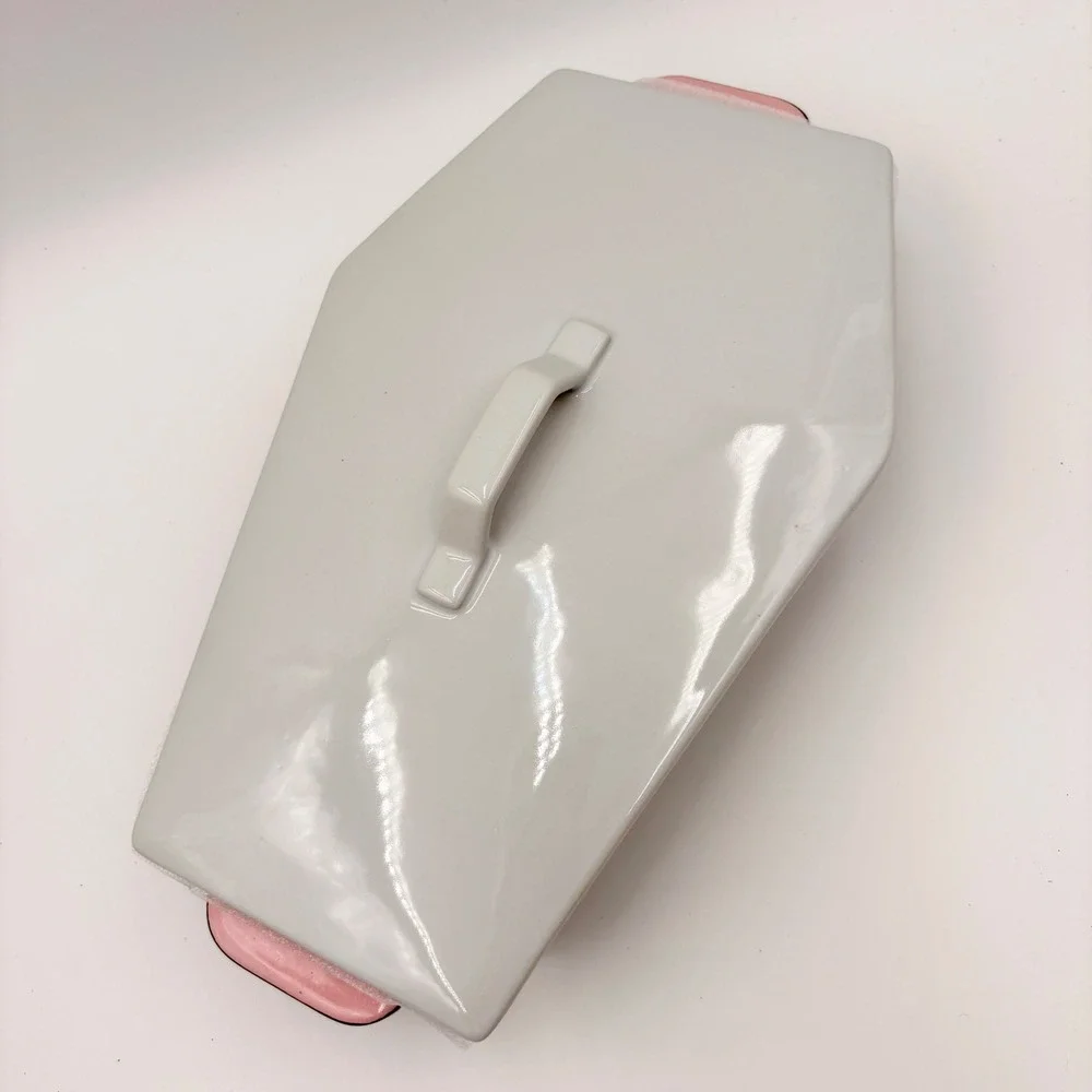 Zrike Brands Coffin Shape Baking Dish w Lid Black‎ Pink Ghost Halloween Ceramic